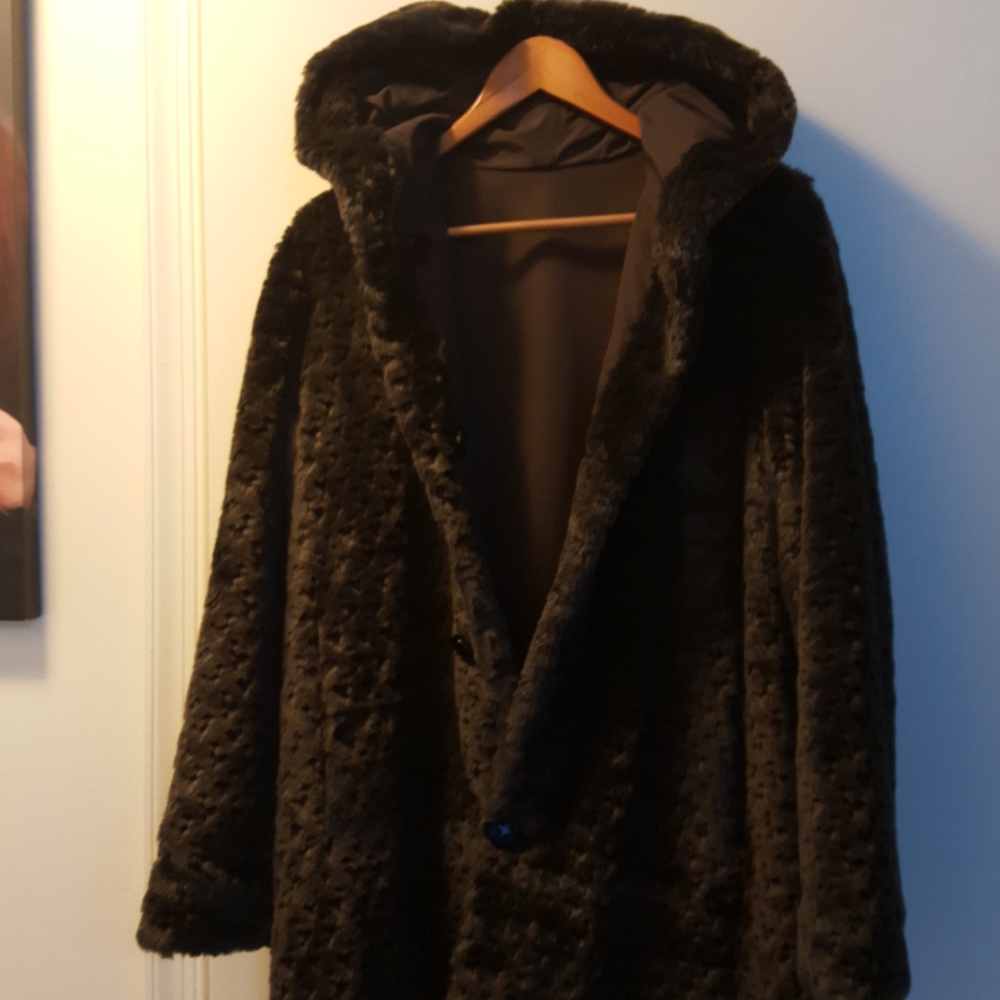 UTEX Size S Faux Fur Long Warm Coat Reversible
